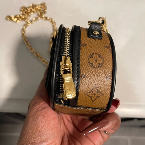 (((SOLD)))  **AUTHENTIC** 2019 Monogram Reverse Boite Chapeau Necklace - Picture 4 of 11